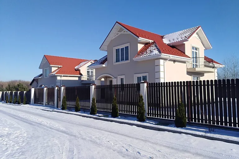 КМ Зарічний Гай