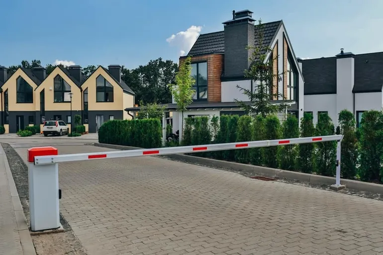 КМ Villaggo