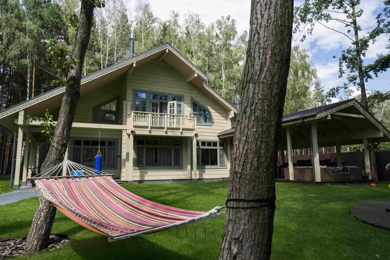 КМ Riviera Village