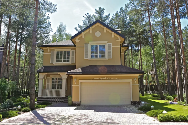 КМ Riviera Village