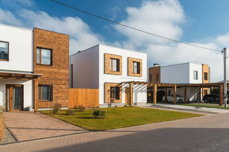 КМ На Щасливій