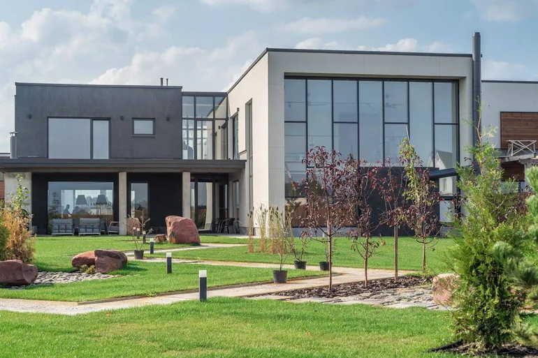 КМ На Щасливій