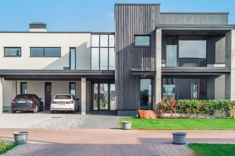 КМ На Щасливій