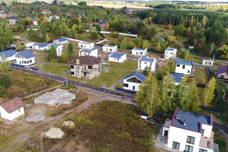КМ Barberry Park