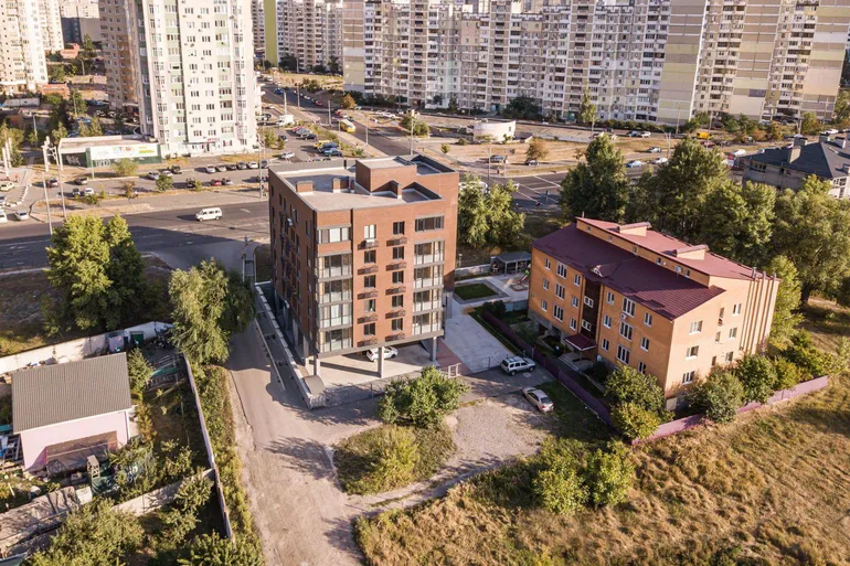 Клубный дом Деснянский DeLuxe территория