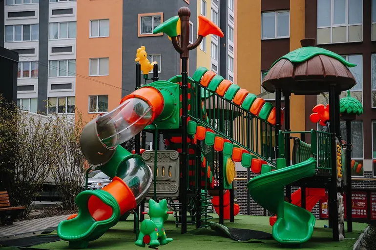 ЖК Синергия-2+ детская площадка