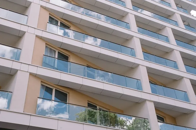 Клубний будинок Гоголівська, 47 фасад