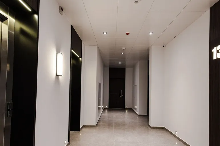 Клубний будинок Гоголівська, 47 ліфт