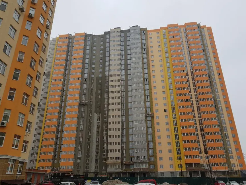 ЖК Яскравий