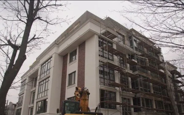 Клубний будинок Rezydencja Zalizna Voda