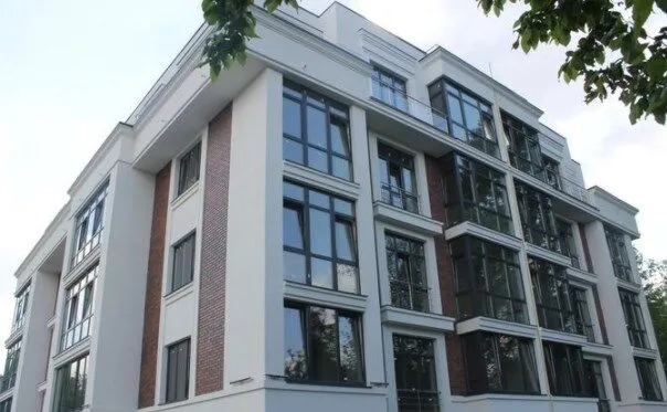 Клубний будинок Rezydencja Zalizna Voda