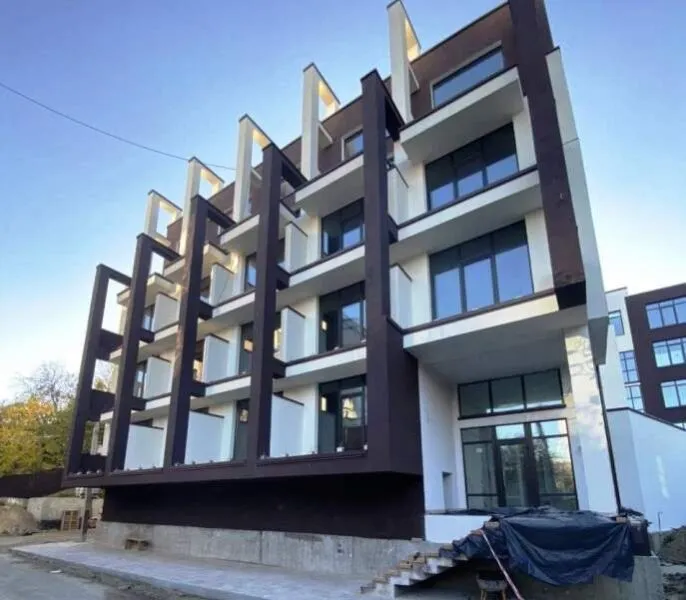 Клубний будинок Gardenhouse