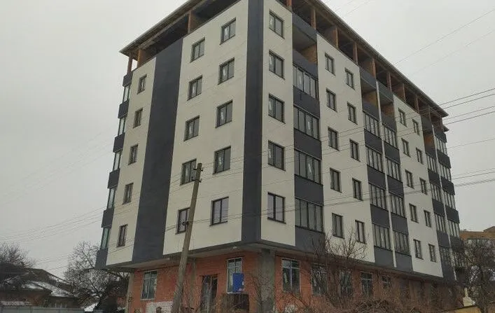 Клубний Дім на Волошина