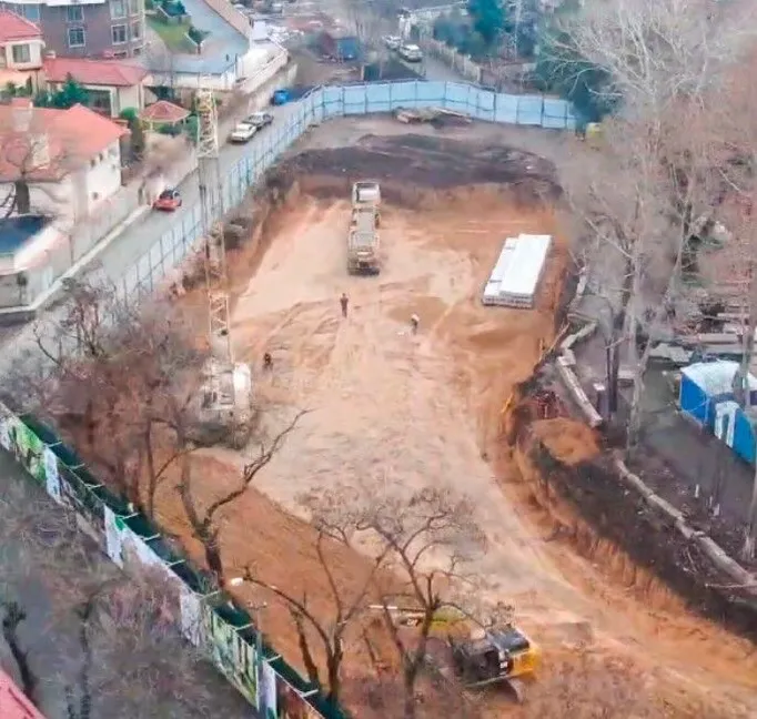 ЖК Пространство на Літературній