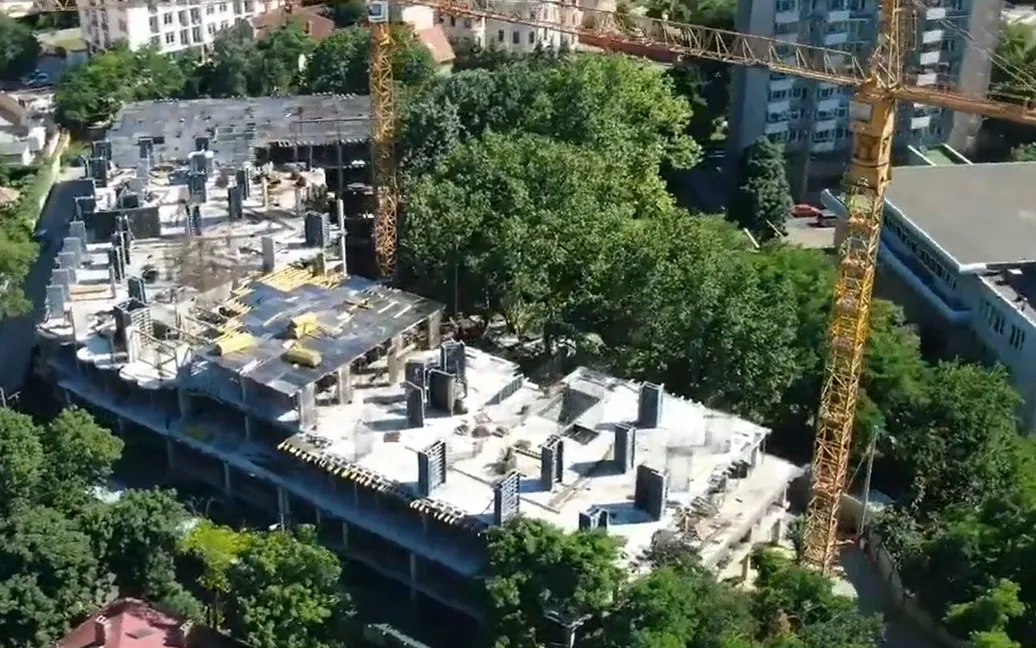 ЖК Пространство на Літературній