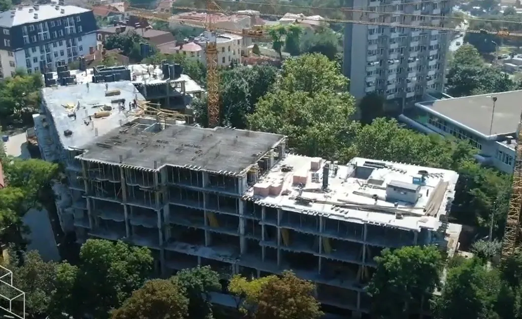 ЖК Пространство на Літературній