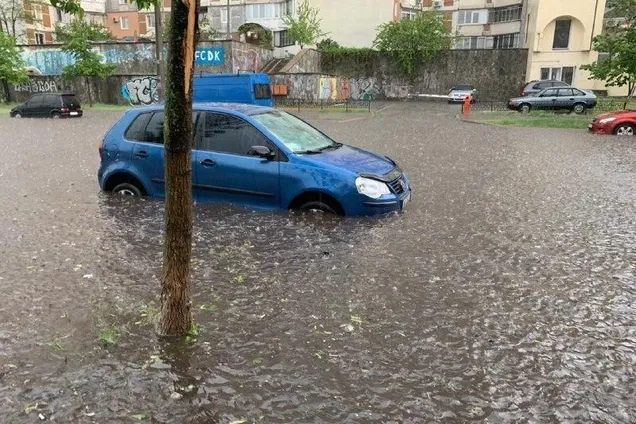 Кличко рассказал, почему Киев уходит под воду из-за ливней