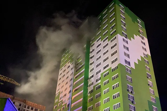 В Одесі протестували мешканці ЖК ОСТРОВА, у якому сталася пожежа. Фото, відео