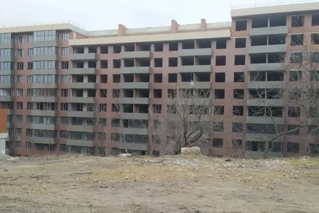 Прокуратура требует снести 7 этажей в ЖК в центре Киева