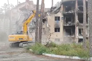 Под Киевом приступили к демонтажу ЖК Ирпенские Липки. Видео