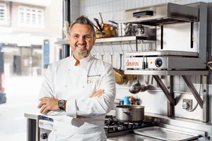 Шеф-повар нео-бистро украинской кухни в Лондоне Юрий Ковриженко: "На открытой террасе гости у нас сидят даже зимой"