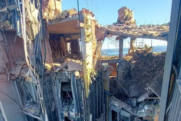 Зруйнований окупантами ЖК Geneve у Дніпрі допоможе відновити забудовник