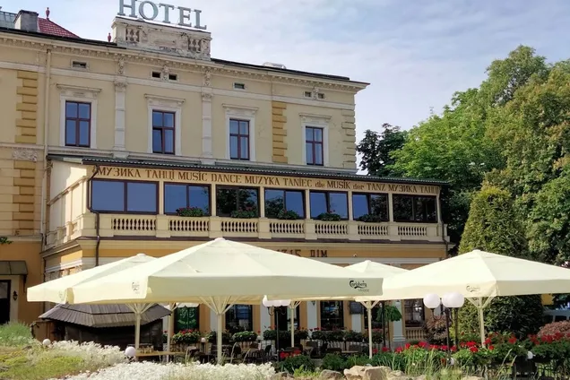 Венское кафе во Львове оштрафовали за разрушение памятника архитектуры