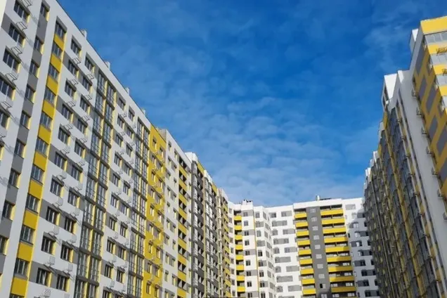 ДБР розслідує махінації з приміщеннями ЖК Чарівне місто