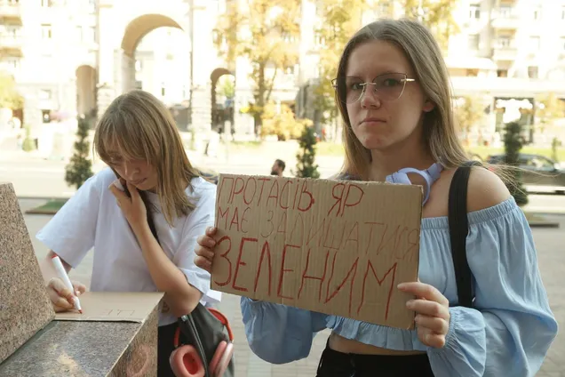 Активисты с Протасового Яра встретилась с представителями застройщика в КГГА