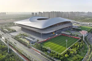 В Китае открыли футуристический стадион от Zaha Hadid Architects