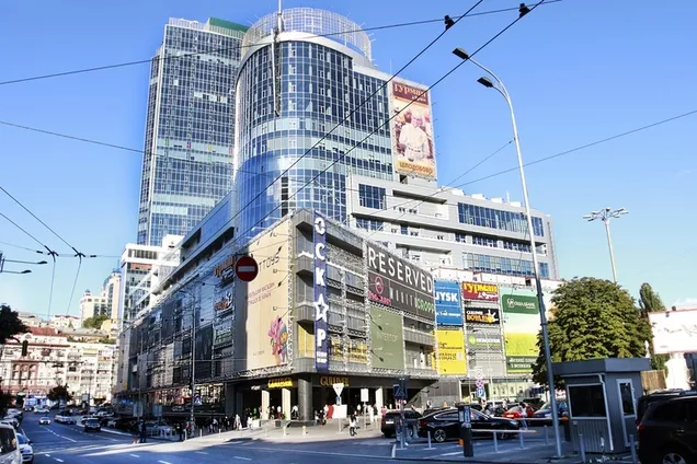 Столичний хмарочос Gulliver несподівано припинив роботу