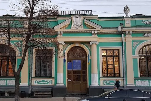 Депутатська фірма засвітились у "туалетній схемі" в центрі Києва