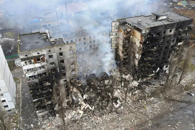 Обломки разрушенных зданий предлагают использовать для восстановления Украины