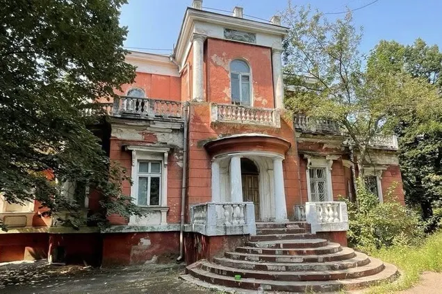 Одесситов обеспокоила передача застройщику земель санатория "Черное море"