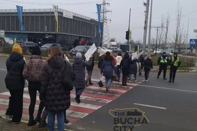 Более 700 домов в Киеве и области без постоянного электричества