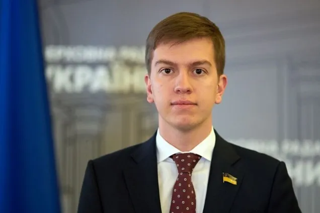 Нардеп орендує елітне житло, яке належало батькові, за кошти платників податків