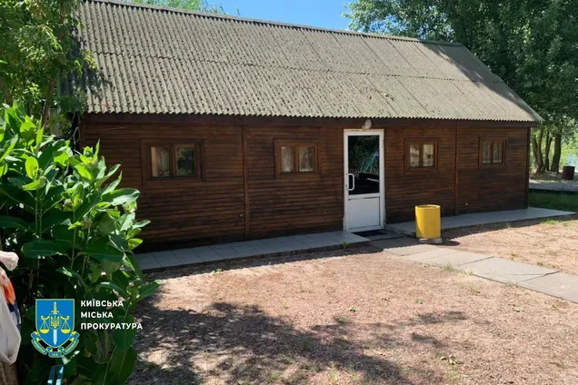 Суд обязал снести постройки в заказнике "Деснянские луга"