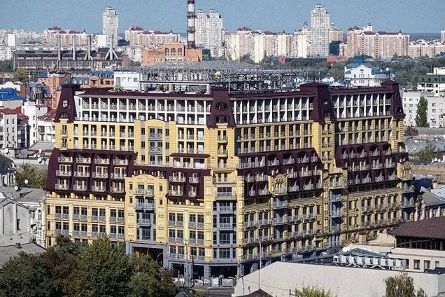 Застройщик снова начал увеличивать этажность "дома-монстра" на Подоле