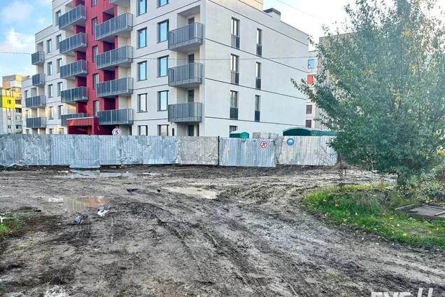 В Нововолынске жители тонут в грязи из-за строительства двух домов