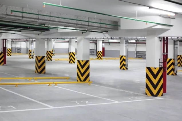 У ЖК на Позняках реалізують першу чергу підземного паркінгу