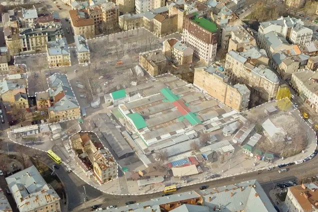 Мэрия Львова судится за участок бывшего рынка, чтобы создать там сквер