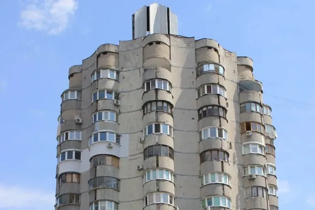 Ремонт "будинку-ромашки" на Оболоні обійдеться майже у 1,4 млн грн