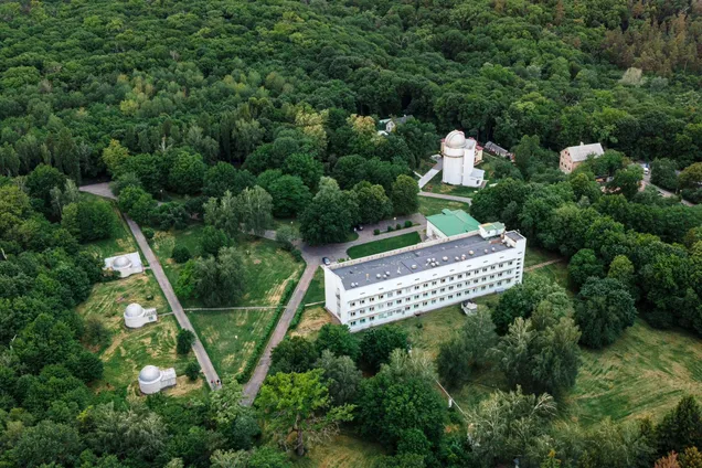 У Києві оскаржують забудову території обсерваторії НАН через загрозу лісу